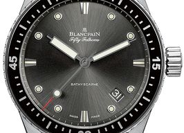 Blancpain Fifty Fathoms Bathyscaphe 5000-1110-70B (2022) - Grijs wijzerplaat 43mm Staal