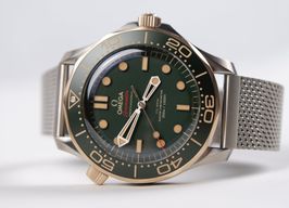 Omega Seamaster Diver 300 M 210.90.42.20.10.001 (2026) - Groen wijzerplaat 42mm Titanium