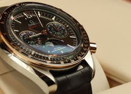 Omega Speedmaster Moonphase 304.23.44.52.13.001 (2026) - Bruin wijzerplaat 44mm Staal