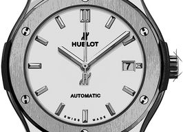 Unknown Unknown 511.NX.2611.LR (2024) -