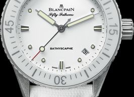 Blancpain Fifty Fathoms Bathyscaphe 5100-1127-W52A (2022) - Wit wijzerplaat 38mm Staal