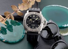 Panerai Luminor Submersible 1950 3 Days Automatic PAM00305 -