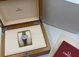 Omega De Ville Prestige 424.10.27.60.05.001 (2024) - Parelmoer wijzerplaat 27mm Staal