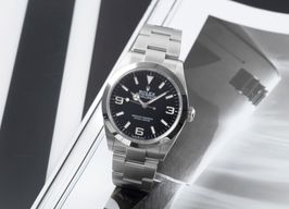 Rolex Explorer 224270 (Onbekend (willekeurig serienummer)) - Zwart wijzerplaat 40mm Staal