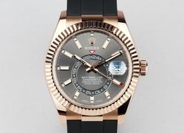 Rolex Sky-Dweller 326235 -