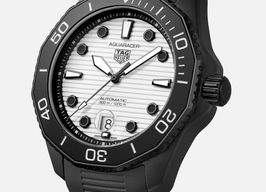 TAG Heuer Aquaracer 300M WBP201D.FT6197 (2024) - Wit wijzerplaat 43mm Staal