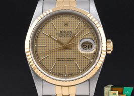 Rolex Datejust 36 16233 (1988) - Champagne wijzerplaat 36mm Goud/Staal