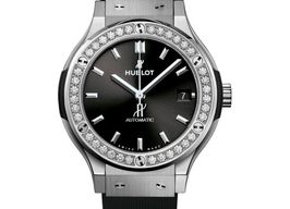 Hublot Classic Fusion 565.NX.1470.RX.1204 (2025) - Zwart wijzerplaat 38mm Titanium