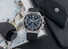 Breitling Chronomat AB0136251L1S1 (Unknown (random serial)) - Green dial 44 mm Steel case