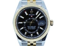 Rolex Sky-Dweller 326933 (2024) - Zwart wijzerplaat 42mm Staal