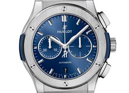 Hublot Classic Fusion Chronograph 541.NX.7170.RX (2022) - Blauw wijzerplaat 42mm Titanium