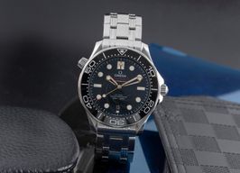 Omega Seamaster Diver 300 M 210.22.42.20.01.004 (Unknown (random serial)) - Black dial 42 mm Steel case