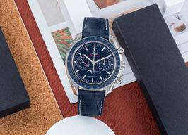 Omega Speedmaster Professional Moonwatch Moonphase 304.33.44.52.03.001 (Unknown (random serial)) - Blue dial 44 mm Steel case