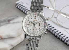 Breitling Navitimer A23322 -