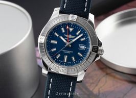 Breitling Avenger A32395101C1X1 (Onbekend (willekeurig serienummer)) - Blauw wijzerplaat 43mm Staal
