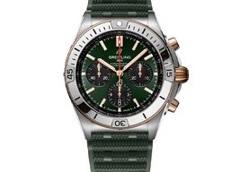 Breitling Chronomat 42 UB0134131L1S1 (2026) - Green dial 43 mm Gold/Steel case