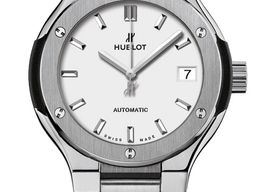 Hublot Classic Fusion 45, 42, 38, 33 mm 585.NX.2610.NX (2022) - White dial 33 mm Titanium case