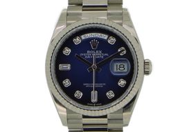 Rolex Day-Date 36 128239 (1 ATM) - Blauw wijzerplaat 36mm Witgoud