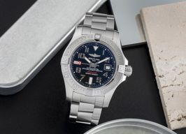 Breitling Avenger II Seawolf A17331101B2A1 (2019) - Zwart wijzerplaat 45mm Staal
