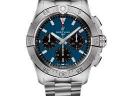 Breitling Avenger AB0146101C1A1 (2026) - Blauw wijzerplaat 42mm Staal