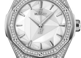 Hublot Classic Fusion 550.NS.2200.RW.1604.ORL20 (2026) - White dial 40 mm Titanium case