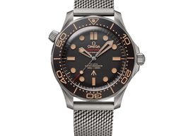 Omega Seamaster Diver 300 M 210.90.42.20.01.001 (2026) - Bruin wijzerplaat 42mm Titanium