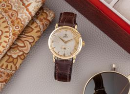 Omega Vintage 2659 (1950) - Champagne wijzerplaat 34mm Geelgoud