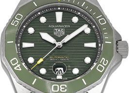 TAG Heuer Aquaracer 300M WBP208B.BF0631 (2025) - Groen wijzerplaat 43mm Titanium