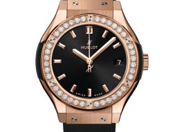 Hublot Classic Fusion Quartz 581.OX.1480.RX.1104 (2025) - Black dial 33 mm Rose Gold case