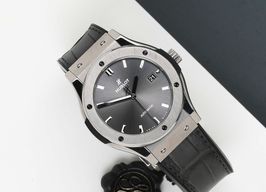 Montres Hublot d occasion D couvrez les prix et plus