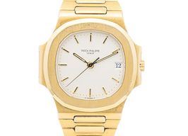 Patek Philippe Nautilus 3800J (Onbekend (willekeurig serienummer)) - Wit wijzerplaat 38mm Geelgoud