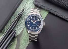 Omega Seamaster Planet Ocean 232.90.38.20.03.001 (2019) - Blauw wijzerplaat 38mm Titanium