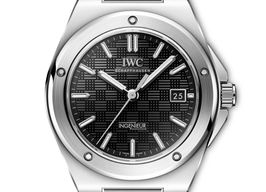 IWC Ingenieur Automatic IW328901 (2024) - Zwart wijzerplaat 40mm Staal