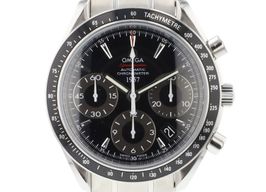 Omega Speedmaster Date 323.30.40.40.01.001 -