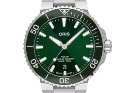 Oris Aquis Date 01 733 7766 4157-07 8 22 05PEB (2023) - Green dial 42 mm Steel case