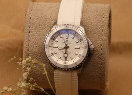 Breitling Superocean A17377211A1S1 (2026) - Wit wijzerplaat 36mm Staal