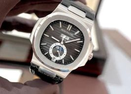 Patek Philippe Nautilus 5726A-001 (2024) - Black dial 41 mm Steel case