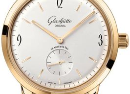 Glashütte Original Sixties 1-39-60-01-01-04 (2026) - Silver dial 42 mm Rose Gold case