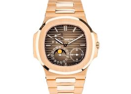 Patek Philippe Nautilus 5712/1R-001 (2024) - Bruin wijzerplaat 40mm Roségoud