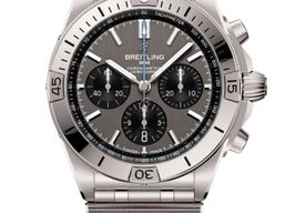 Breitling Chronomat 42 EB0134101M1E1 (2024) - Grijs wijzerplaat 42mm Titanium