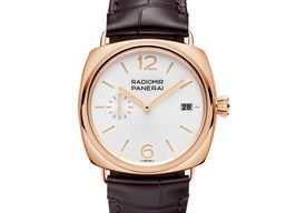 Panerai Radiomir PAM01026 (2025) - White dial 40 mm Red Gold case