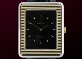 Omega De Ville 111.0136 (1974) - Black dial 29 mm Steel case