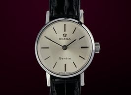 Omega Genève 511.213 (1969) - White dial 20 mm Steel case