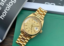 Rolex Day-Date 36 18038 (1989) - Champagne dial 36 mm Yellow Gold case