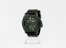 Panerai Luminor Submersible PAM00979 (2024) - Black dial 47 mm Carbon case