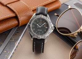 Breitling Colt Automatic A17035 (Onbekend (willekeurig serienummer)) - Zwart wijzerplaat 38mm Staal