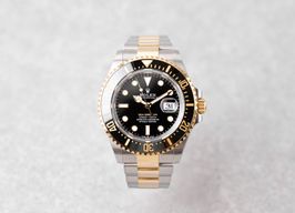 Rolex Sea-Dweller 126603 (2022) - Zwart wijzerplaat 43mm Goud/Staal