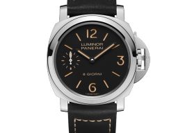 Panerai Luminor Base PAM00915 (2026) - 44mm Staal