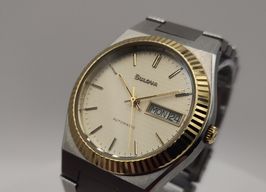 Bulova Vintage Bulova "Oyster" Day Date Rare Vintage (1970) - Champagne wijzerplaat 34mm Staal
