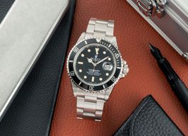 Rolex Submariner Date 168000 (1988) - Zwart wijzerplaat 40mm Staal